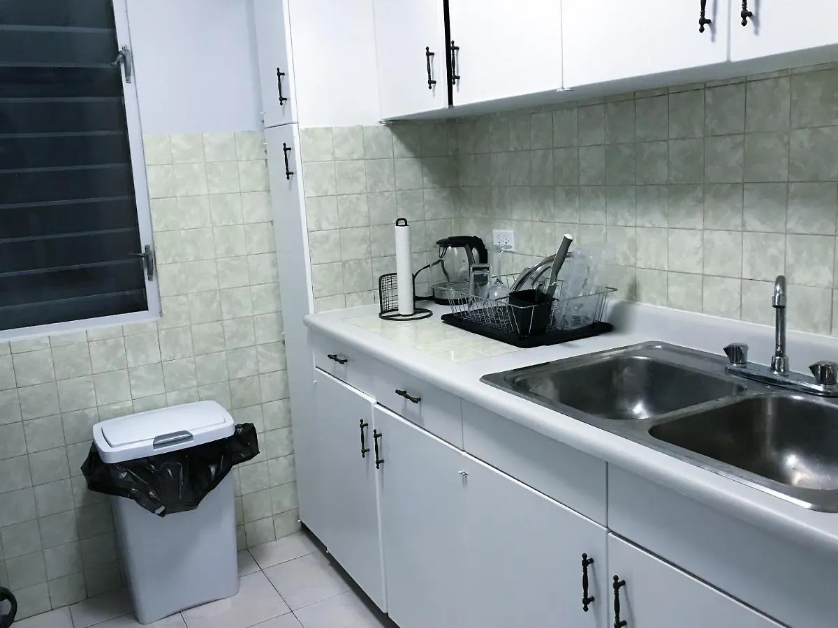 Ocean Den Apartment Ocho Rios